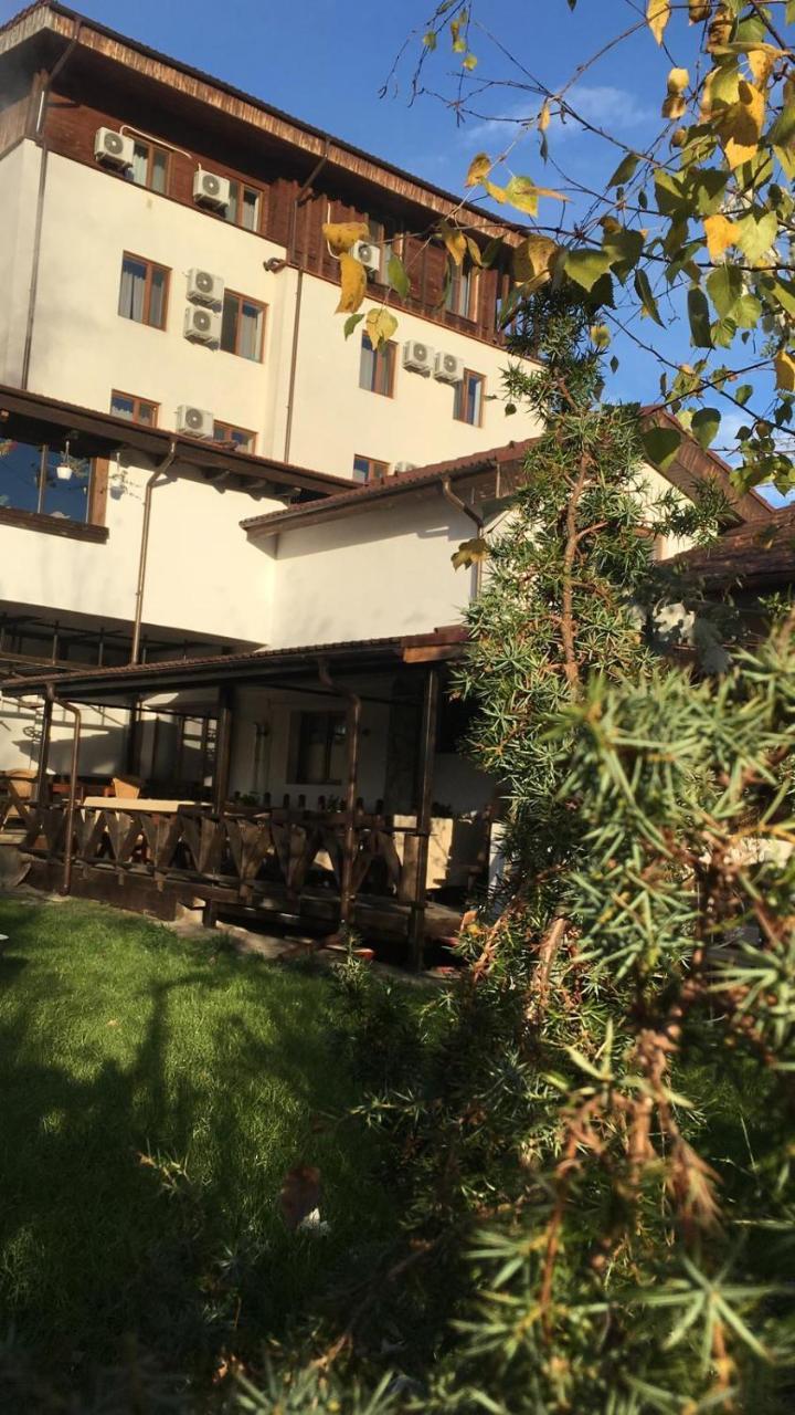 Hotel Casa Vlahilor Râmnicu Vâlcea Eksteriør billede